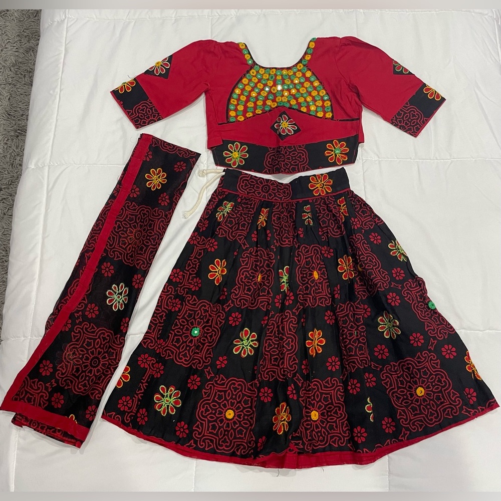 Kids Traditional Floral Two-Piece Costume - Red & Black